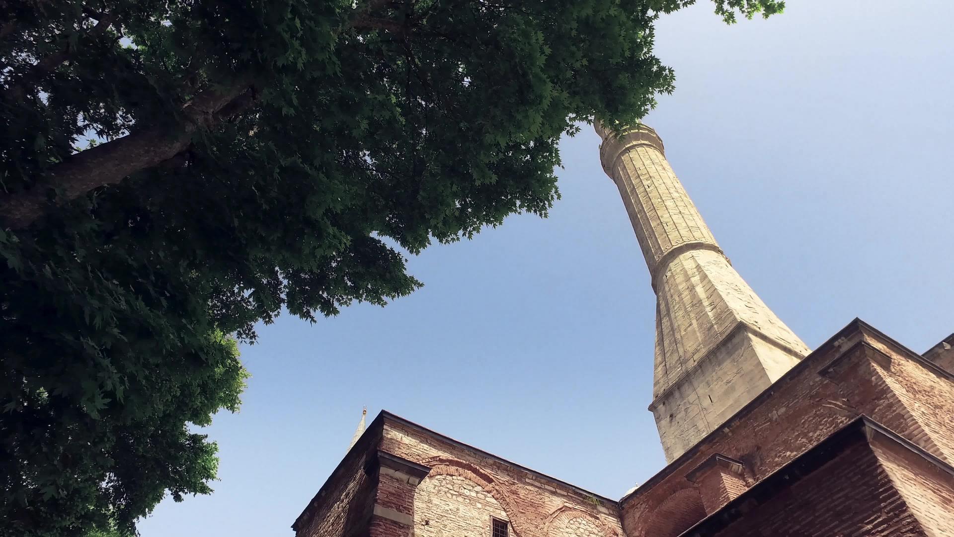 伊斯坦布尔的古城HahgiaSophiaDomes视频的预览图