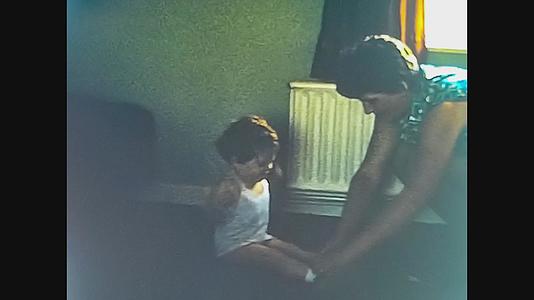 1967年统一王国家庭婴儿肖像视频的预览图