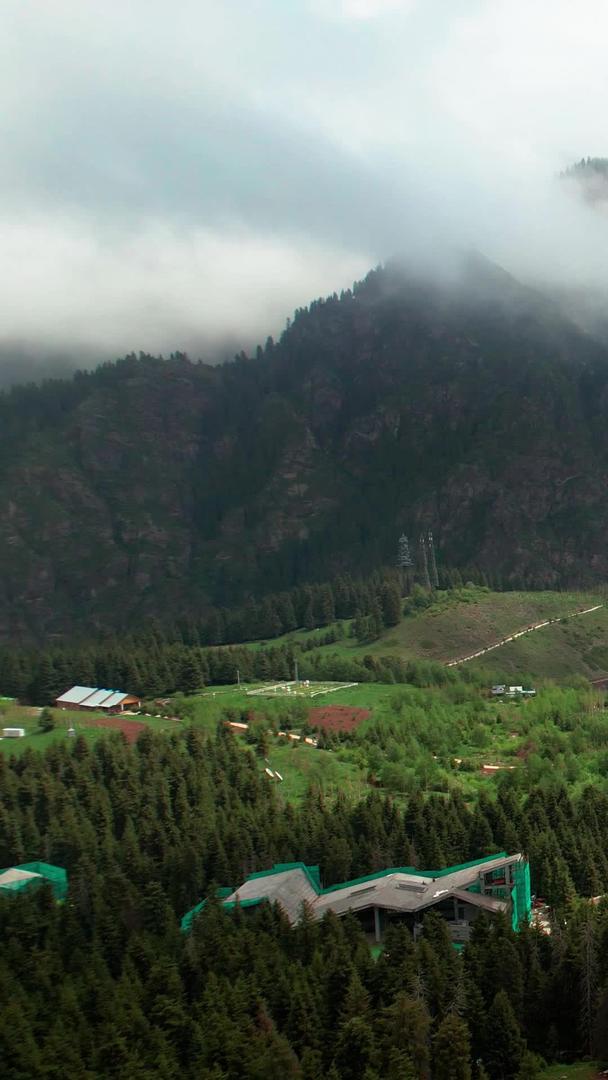 新疆天山天池景区东天池航拍5A景区视频视频的预览图