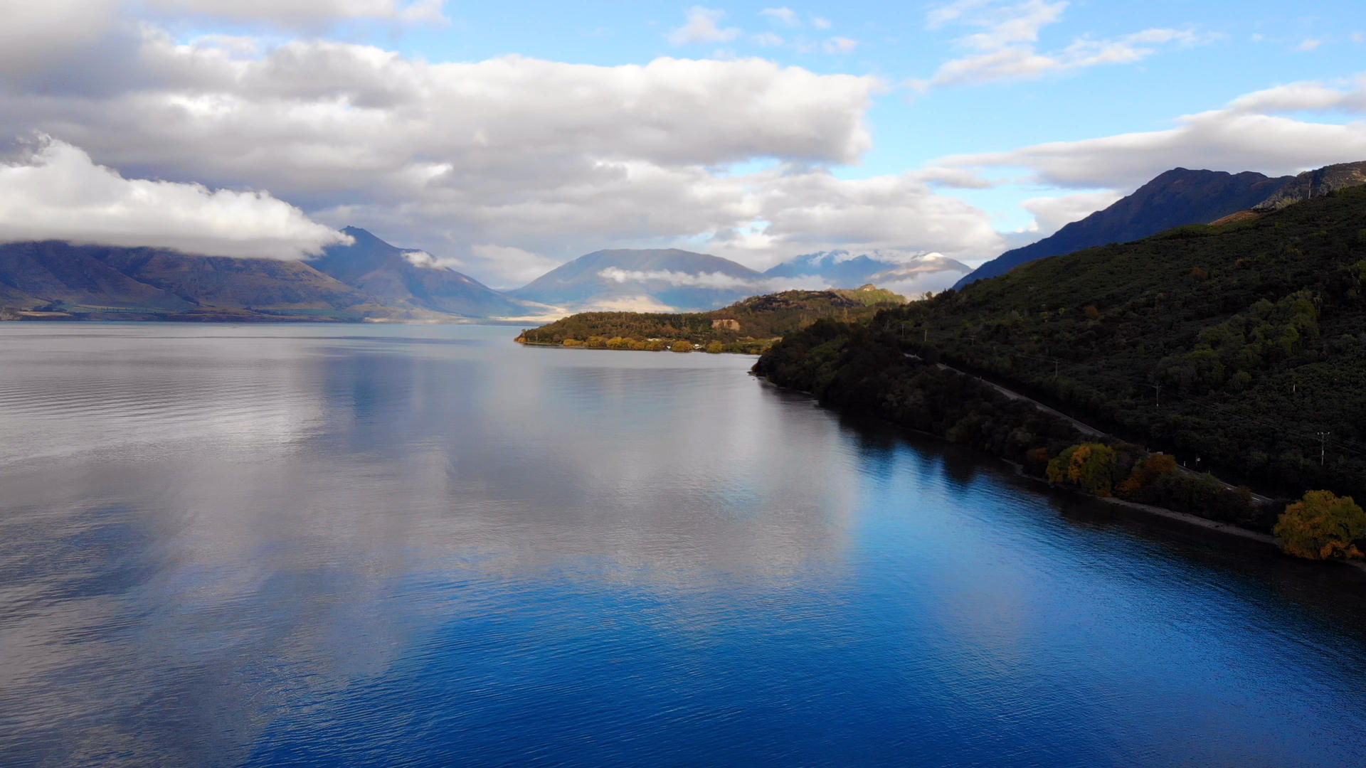 新西兰美丽自然风光皇后镇4k山河湖泊全景视频航拍视频的预览图