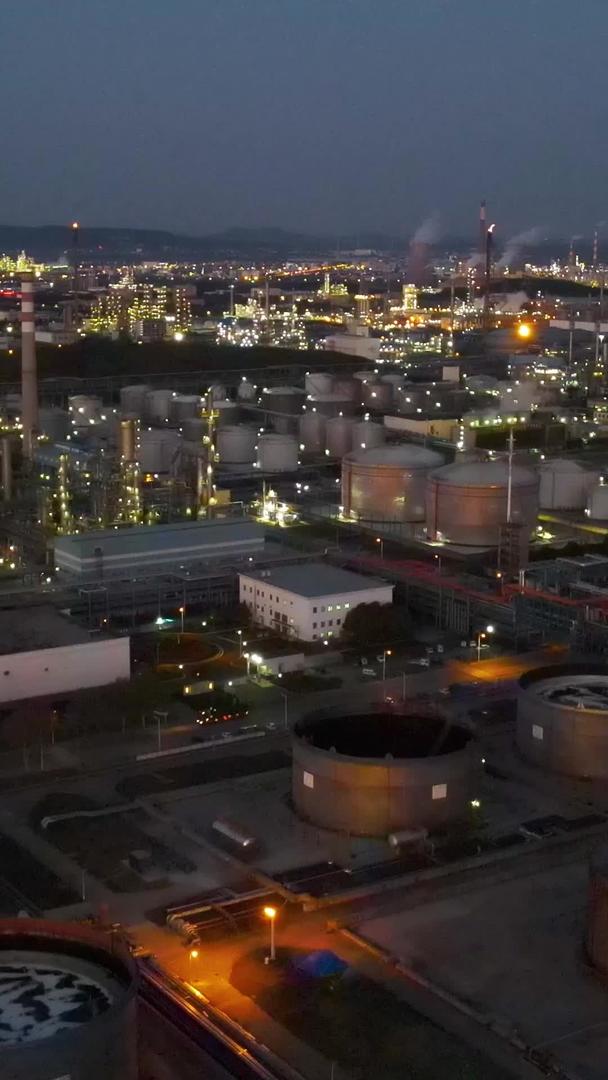 南京江北新区化工厂夜景航拍视频的预览图