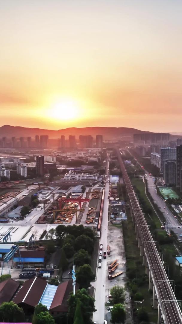 南京长江大桥航拍延时摄影日落江北新区视频的预览图