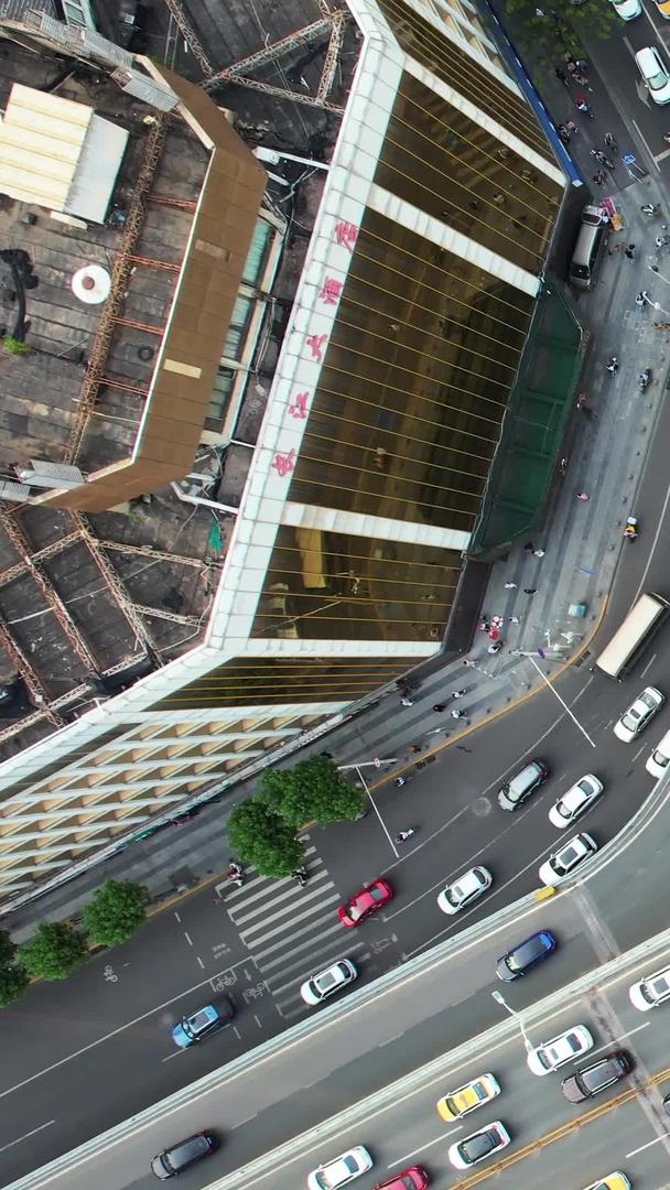 航拍城市上下班高峰期立交桥交通堵塞交通材料交通材料视频的预览图