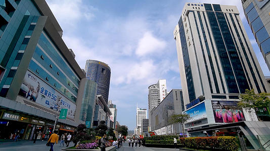 4K实拍深圳华强北步行街延时摄影视频的预览图