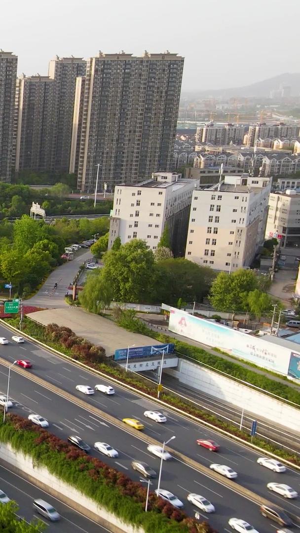 南京双龙大道枢纽航拍视频的预览图