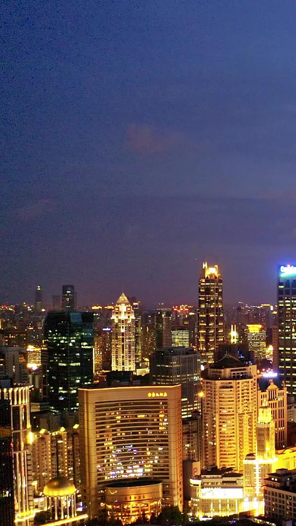 日落航拍在上海城市视频的预览图