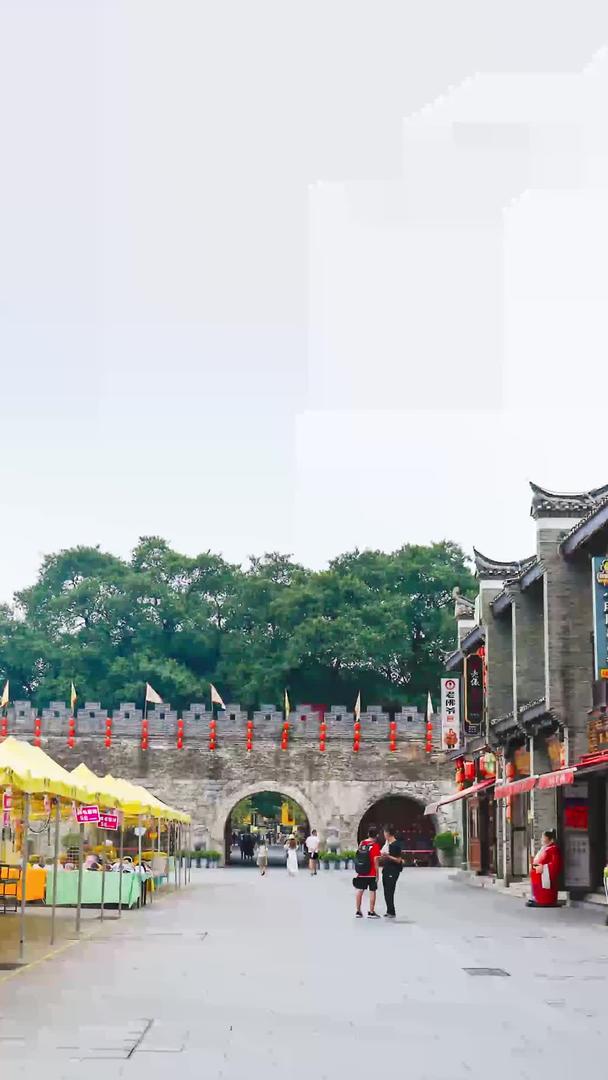 桂林东西巷靖江王府古城墙延时摄影视频的预览图