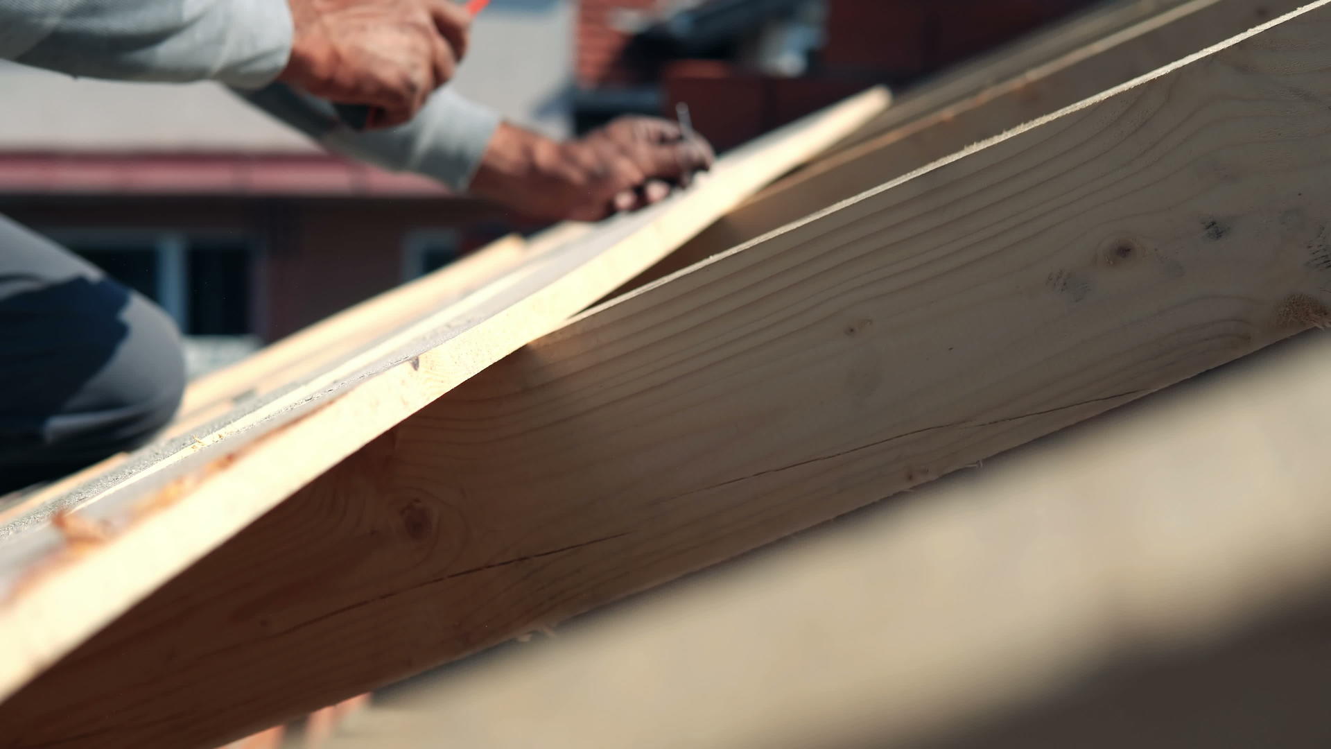建造木屋顶视频的预览图