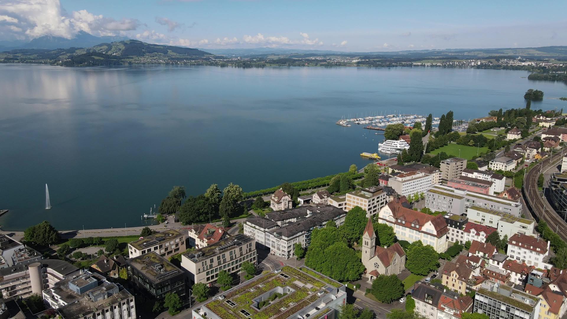 苏格市是瑞士湖的一个州城视频的预览图