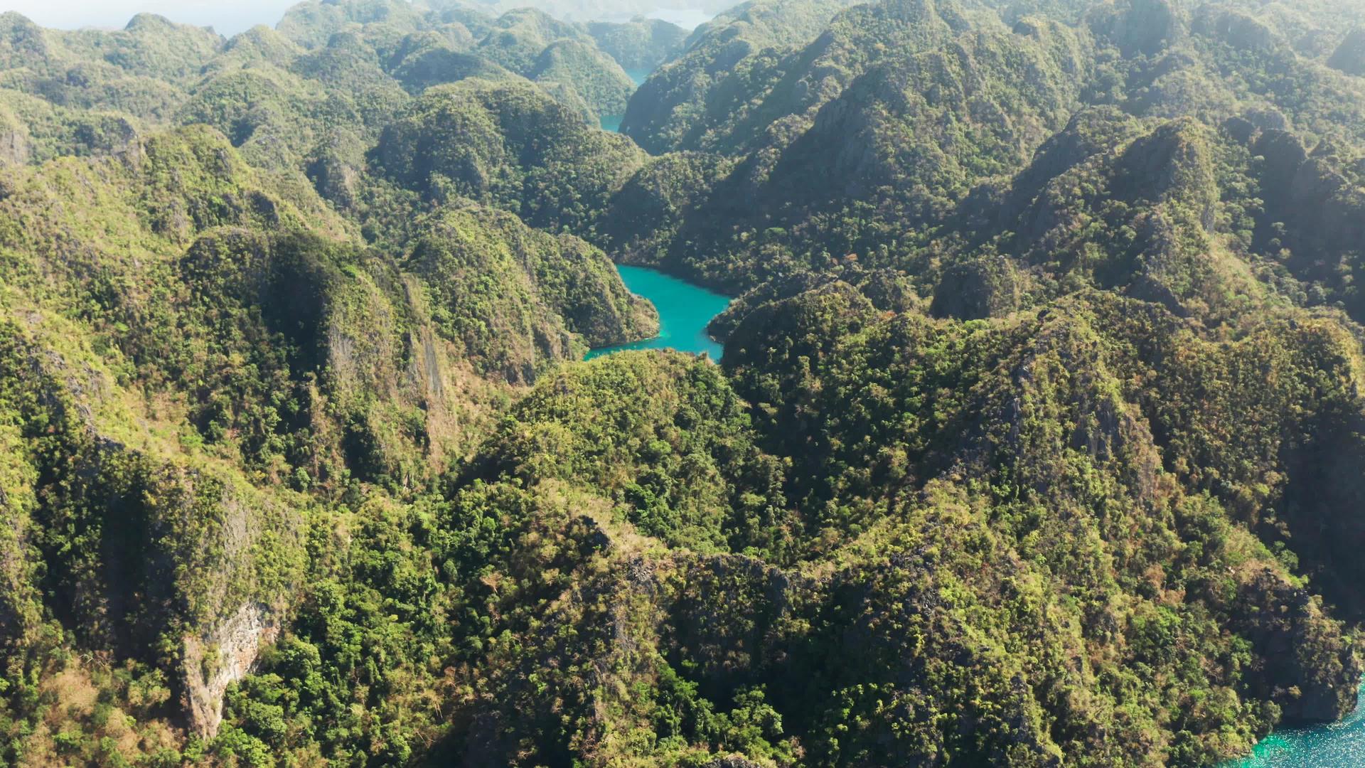 卡扬干山湖菲利平科隆巴拉万岛视频的预览图