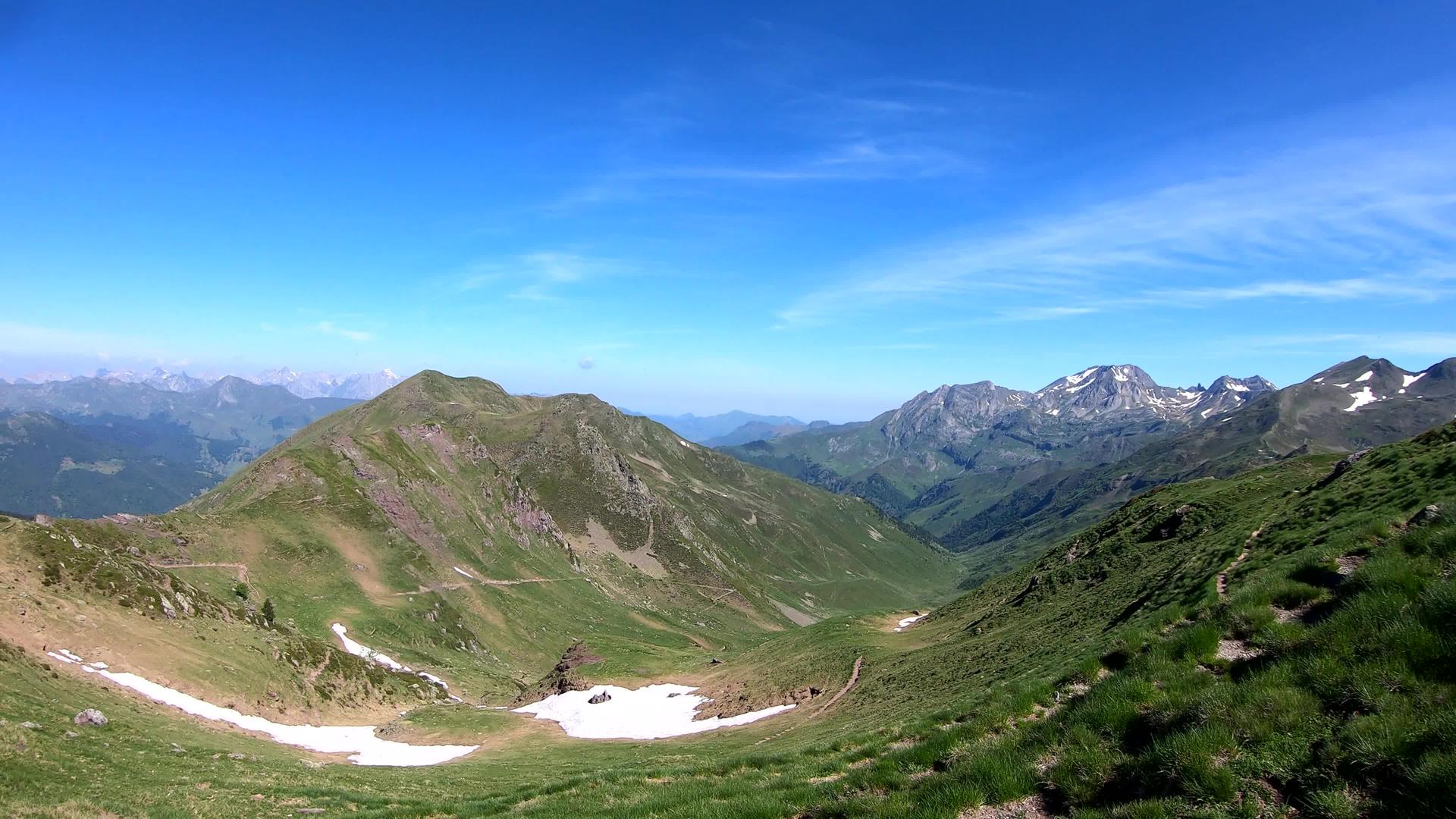 法国比利牛斯山脉的美丽景色视频的预览图