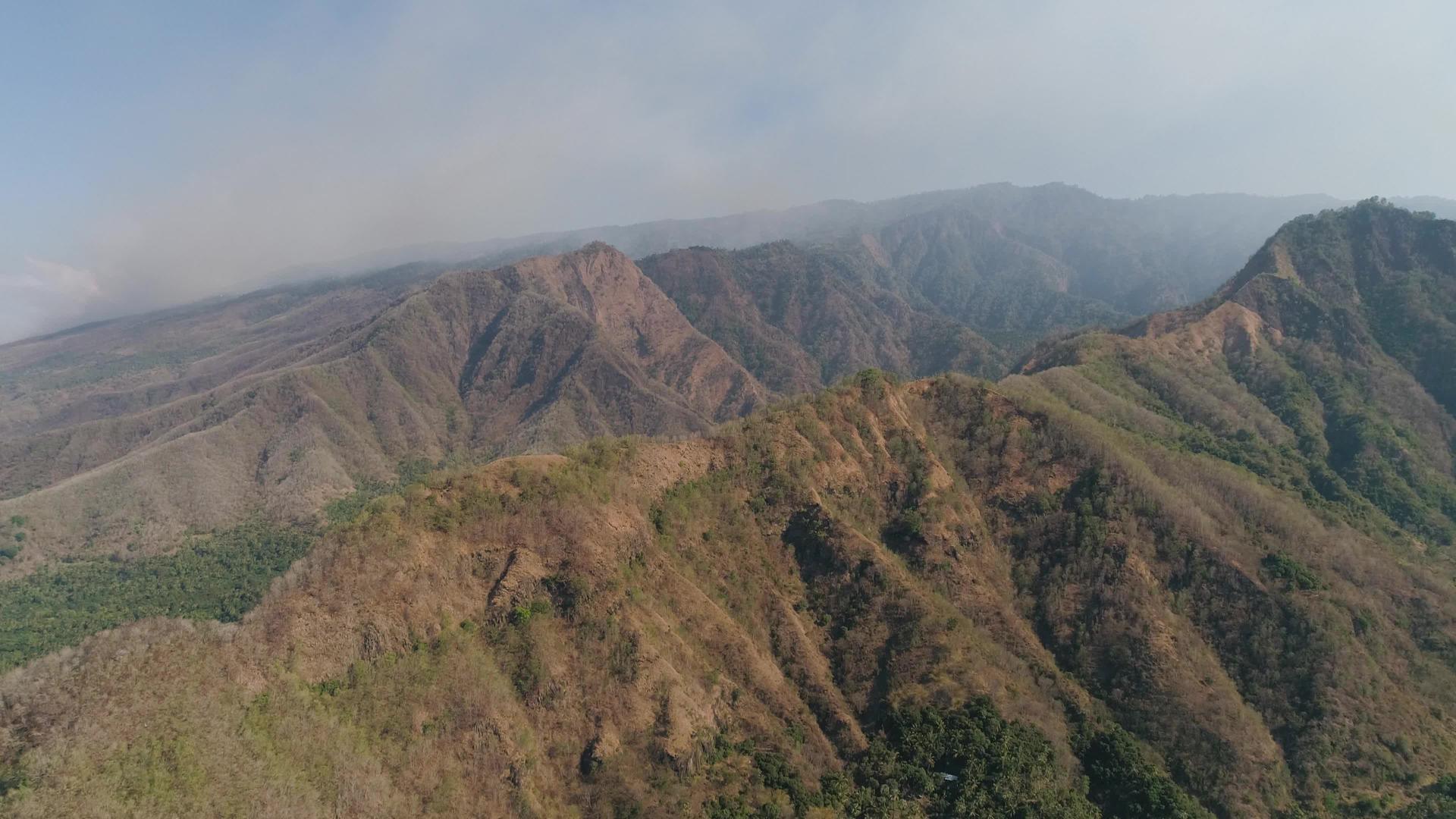 印度尼西亚的山地景观视频的预览图