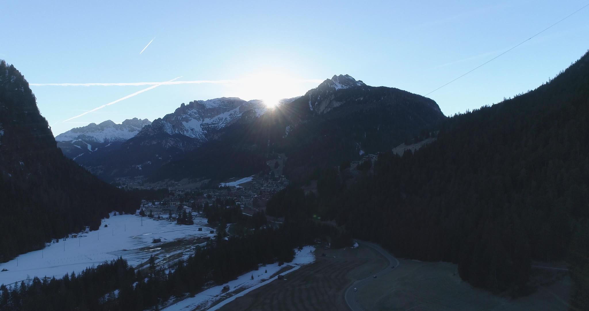 意大利白云岩高峰山脉视频的预览图