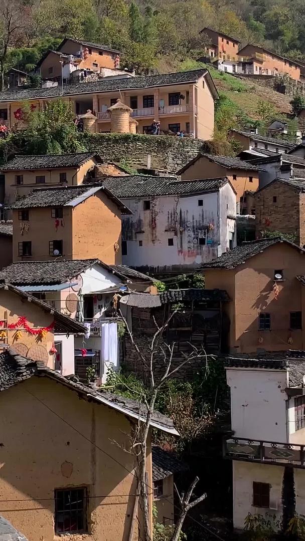 安徽省著名旅游景点古村落阳产土楼视频集合视频的预览图