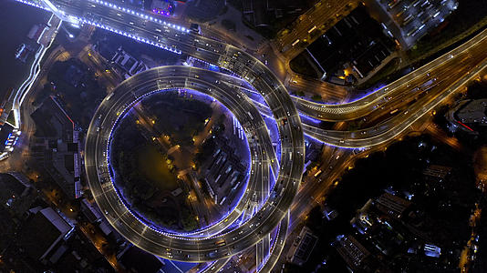 上海城市立交桥鸟瞰航拍视频的预览图