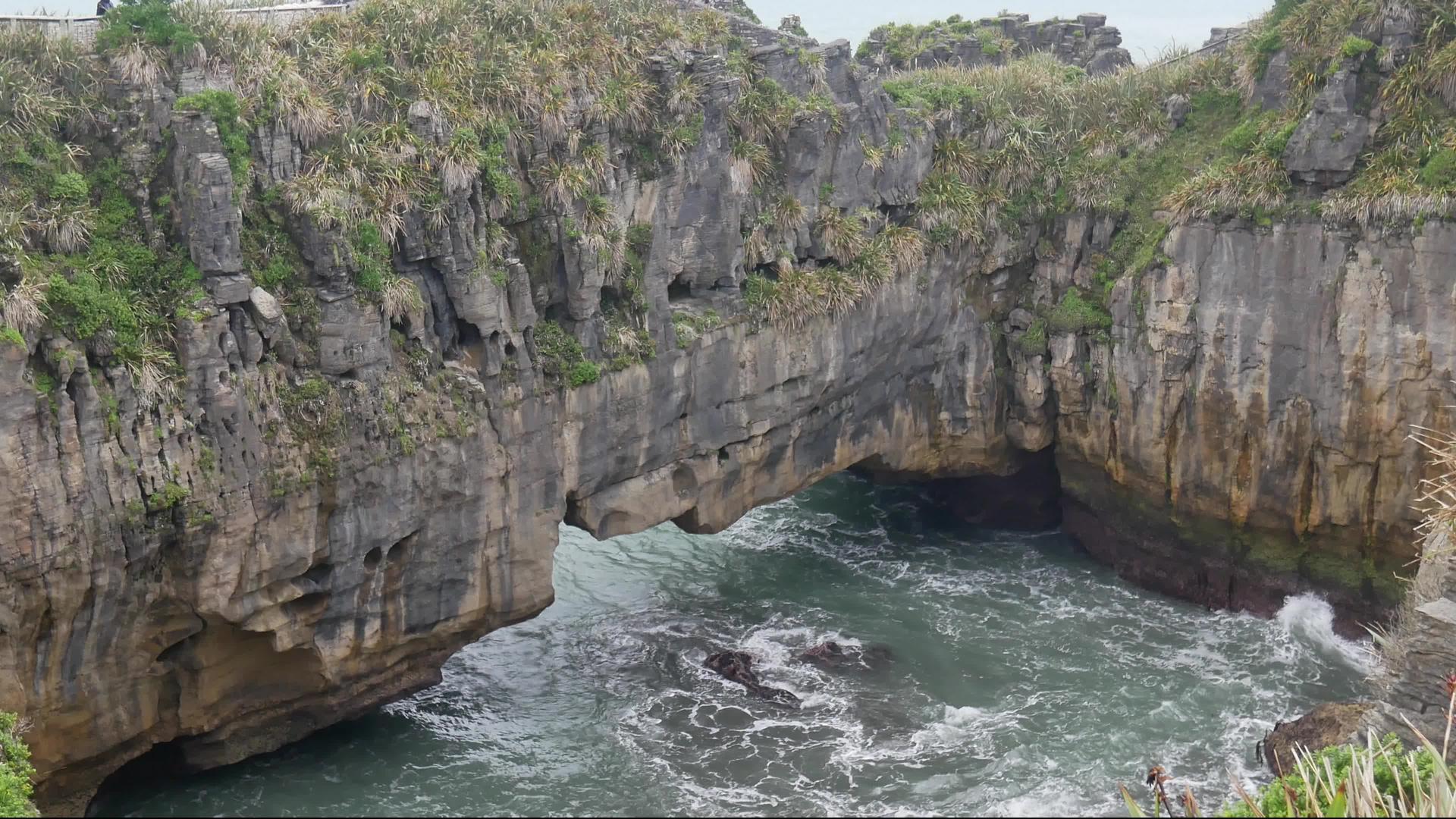 Punakaiki的自然岩石视频的预览图