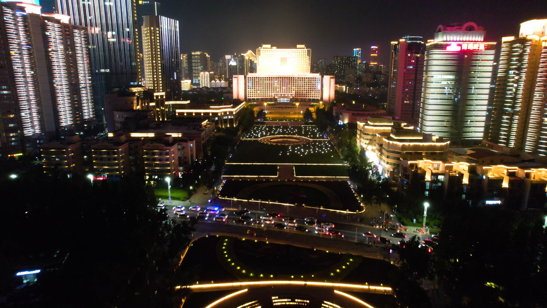 4k城市宣传片夜景青岛五四广场灯光秀航拍视频的预览图