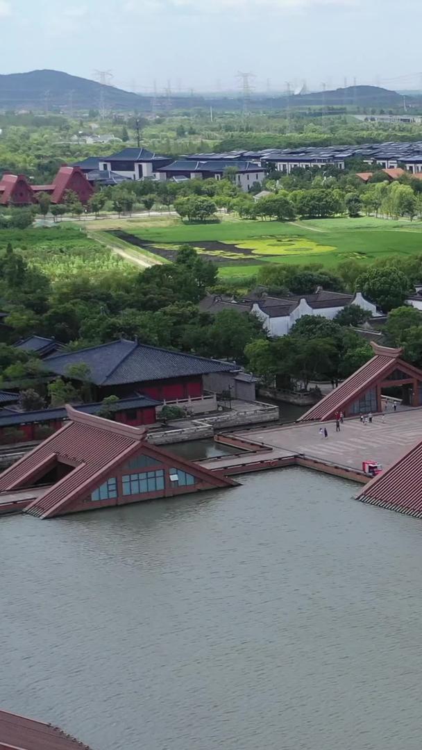 上海广富林遗址公园风光公园视频的预览图