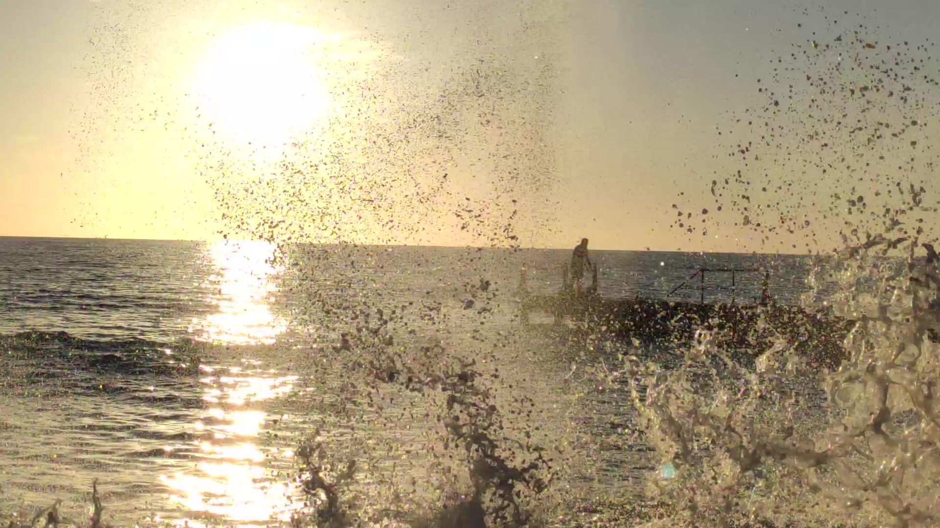 日落3号码头的渔民视频的预览图
