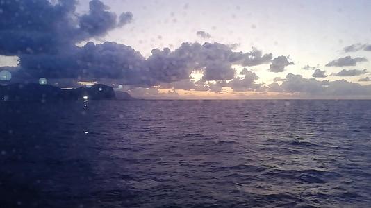早上5号海面日落视频的预览图