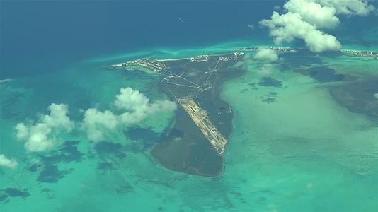 飞越巴哈马美丽的海洋视频的预览图