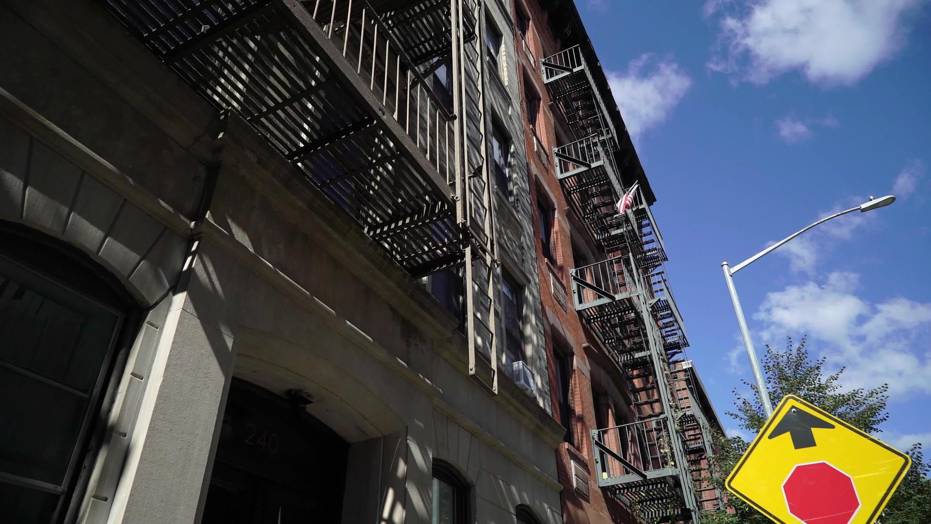 曼哈顿市中心街道视频的预览图