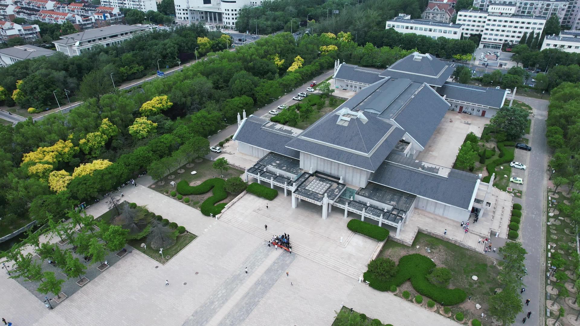 4A景区天津周恩来邓颖超纪念馆航拍视频的预览图