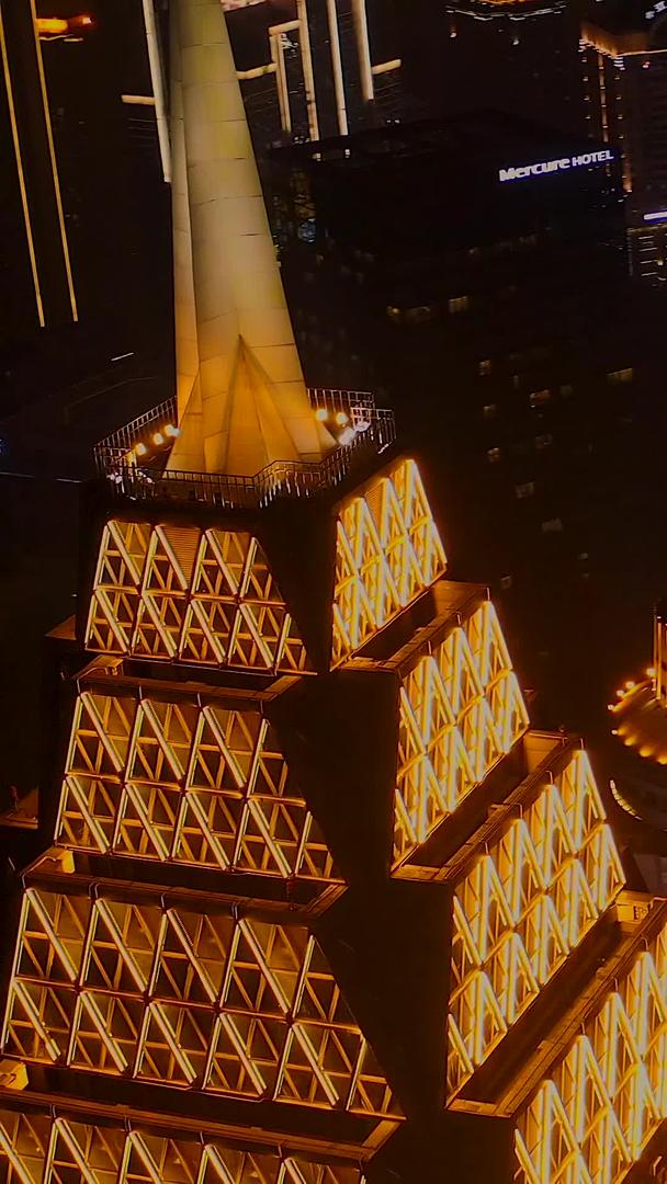 纽约大厦在重庆时代广场夜景视频的预览图