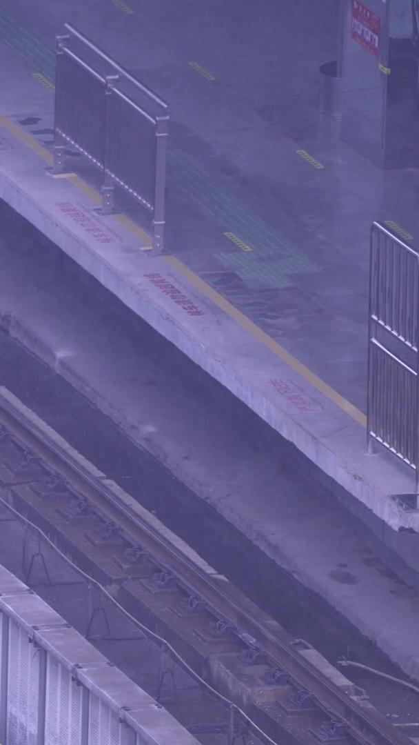 材料慢镜头升级拍摄城市轨道交通城际铁路视频的预览图