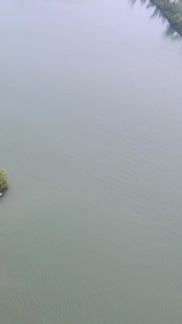 南湖湿地公园淮北4A风景区公路航拍视频的预览图