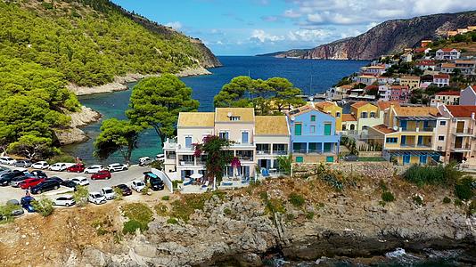 希腊凯法利尼亚岛阿索斯村地中海绿松石湾视频的预览图