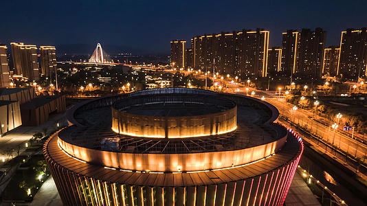 4K航拍南京六合新城市民广场图书馆夜景延时摄影2视频的预览图
