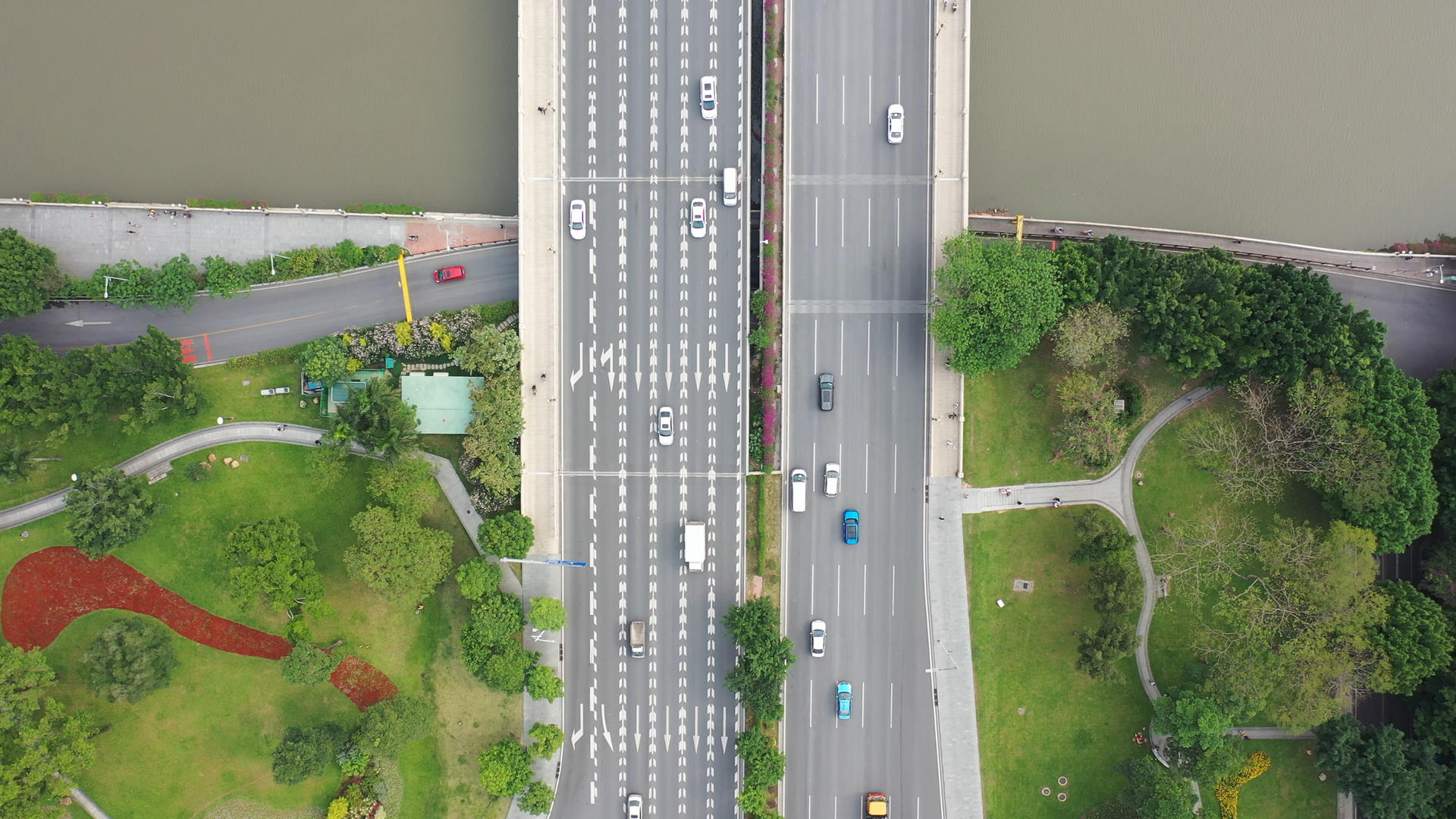 广州城市交通视频的预览图