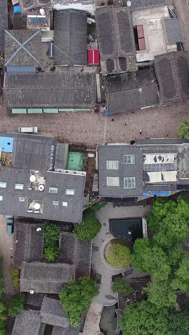 古镇垂直航拍建筑视频的预览图