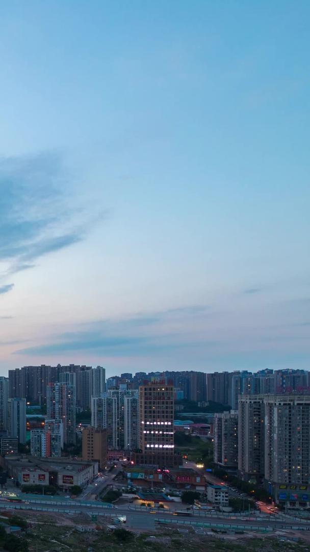 重庆老物流迁城市建设延迟材料视频的预览图