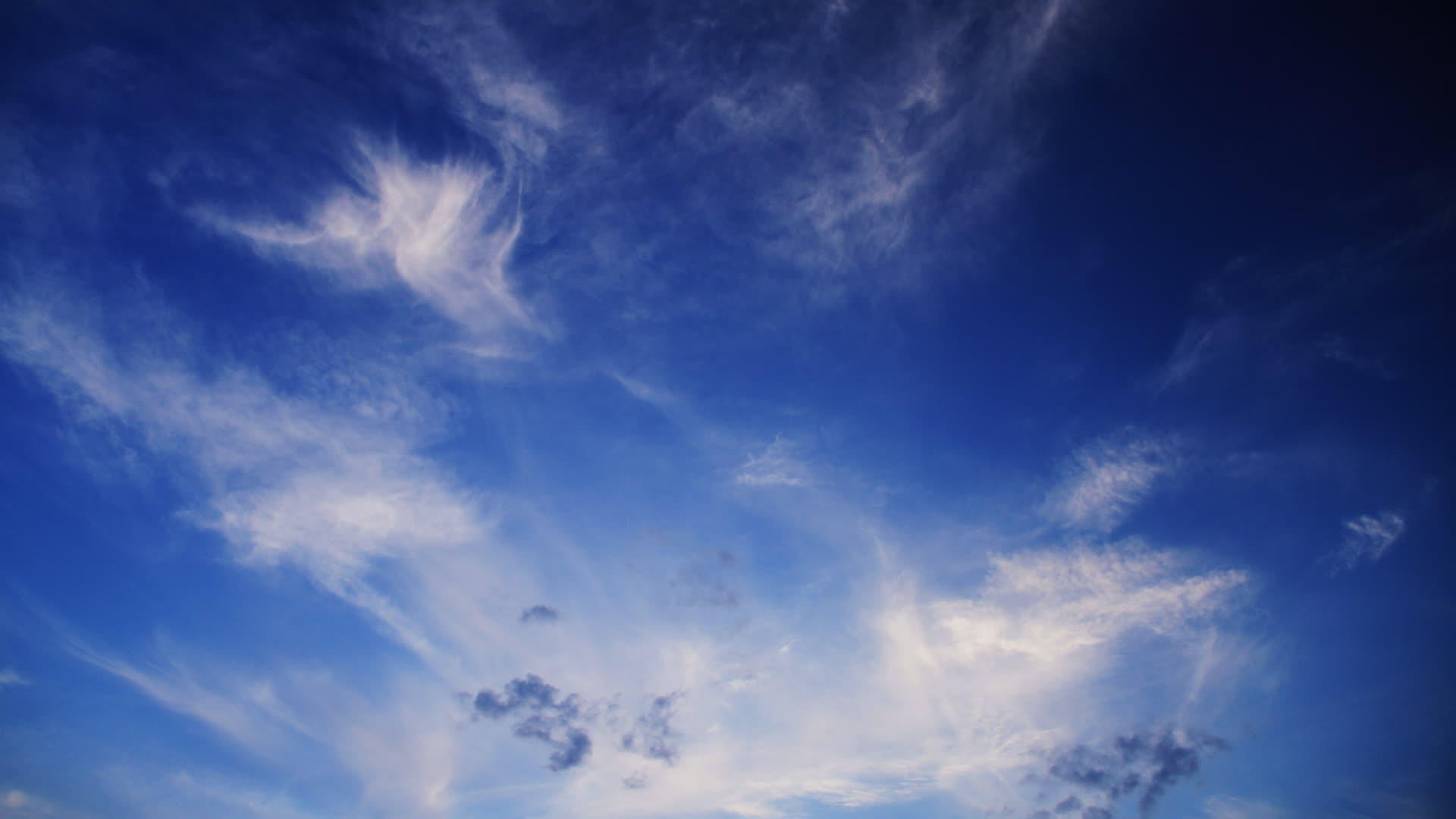 蓝天美丽的云朵视频的预览图