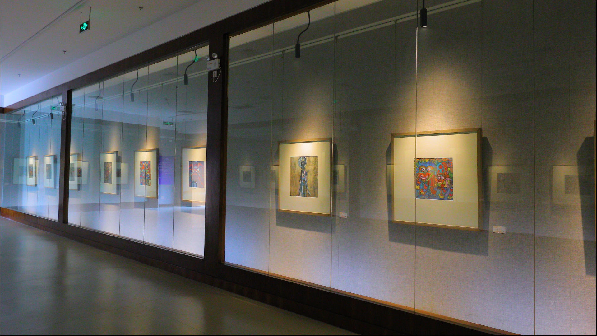 艺术馆绘画馆展览空间环境视频视频的预览图