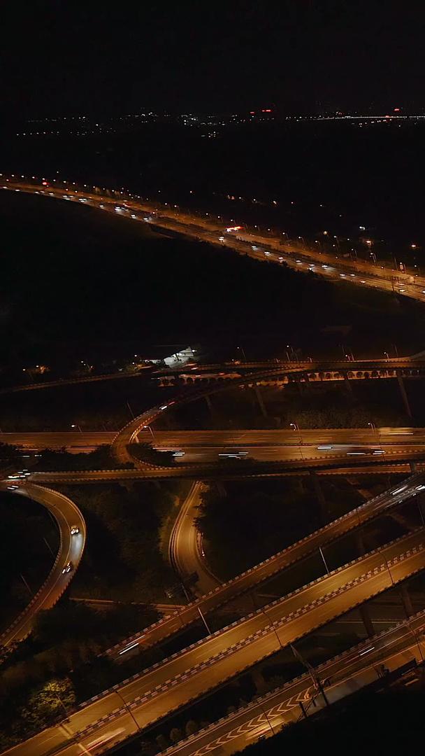 龙立交是重庆最复杂的交通立交视频的预览图