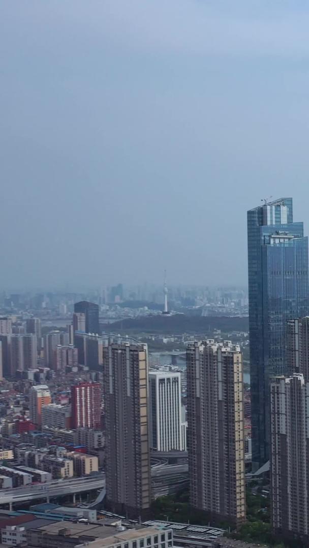 武汉城市天际线汉江月湖桥江景素材视频的预览图