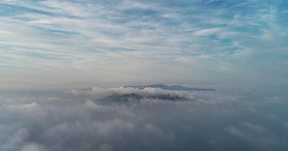 4K航拍高空云雾之上大气流云视频的预览图