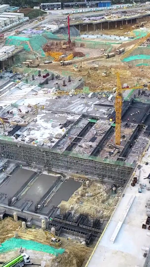 建设地下购物中心视频的预览图