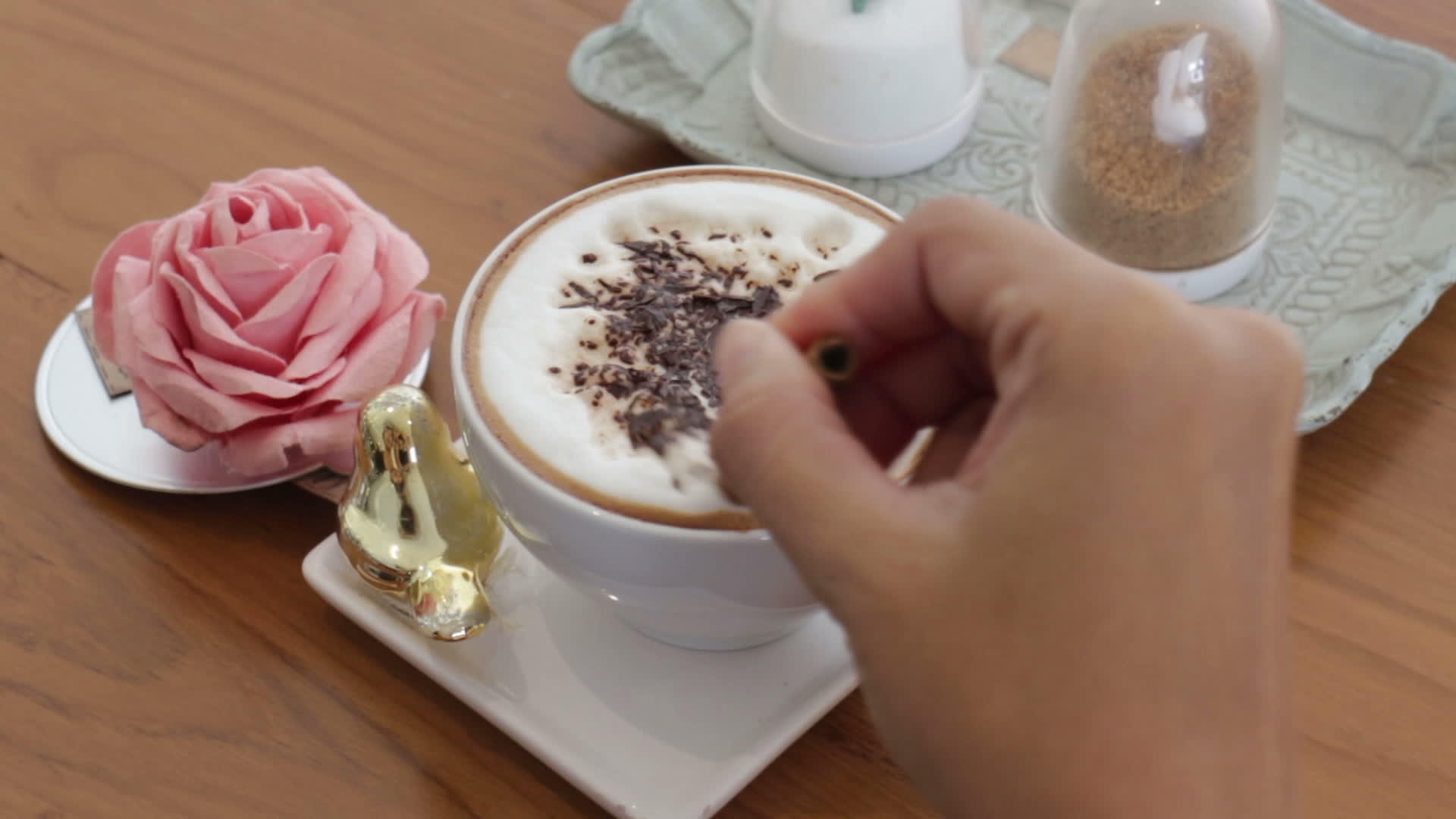 一杯新鲜热咖啡摩卡视频的预览图