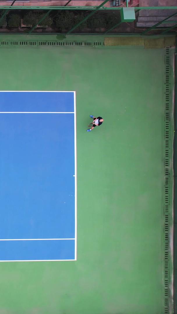 航拍体育比赛健身娱乐网球双打现场素材视频的预览图