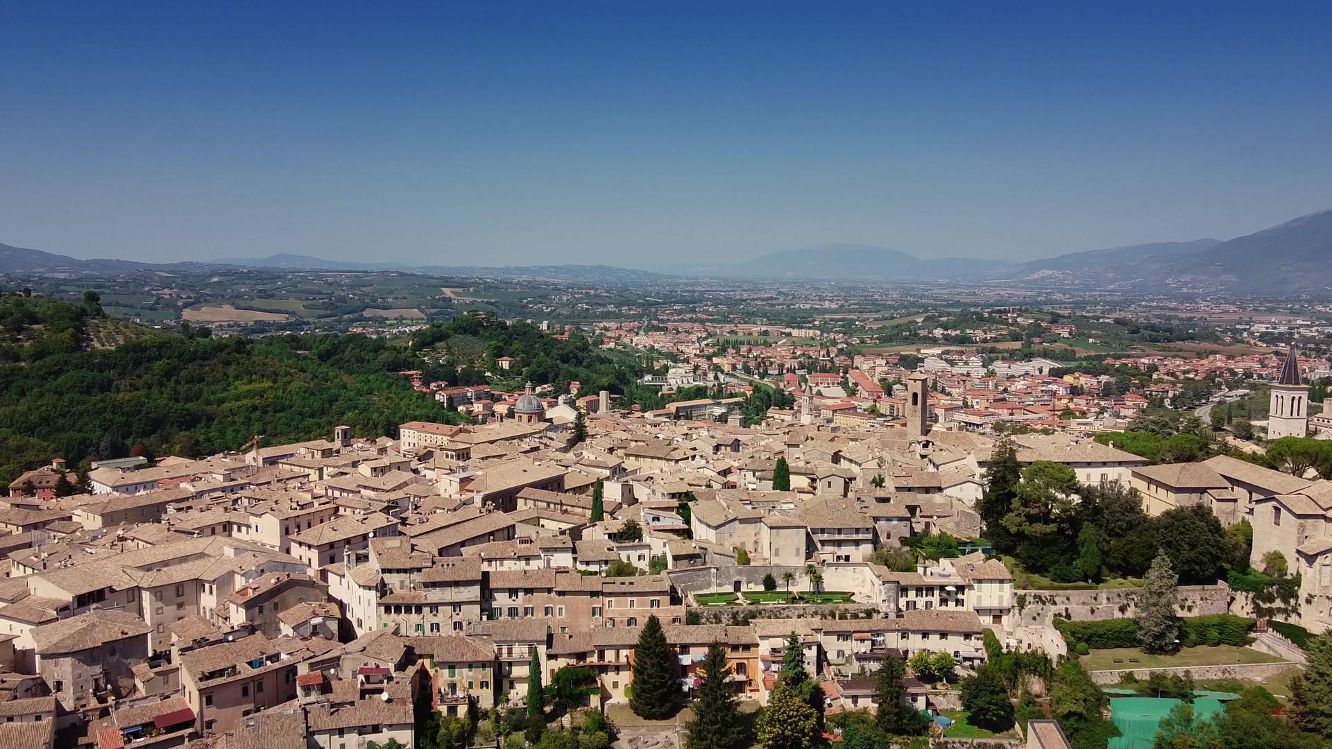 意大利城市的空中景色极佳视频的预览图