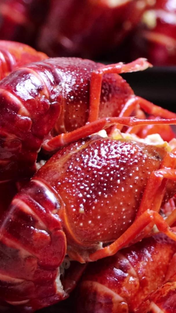 小龙虾美食实拍视频视频的预览图