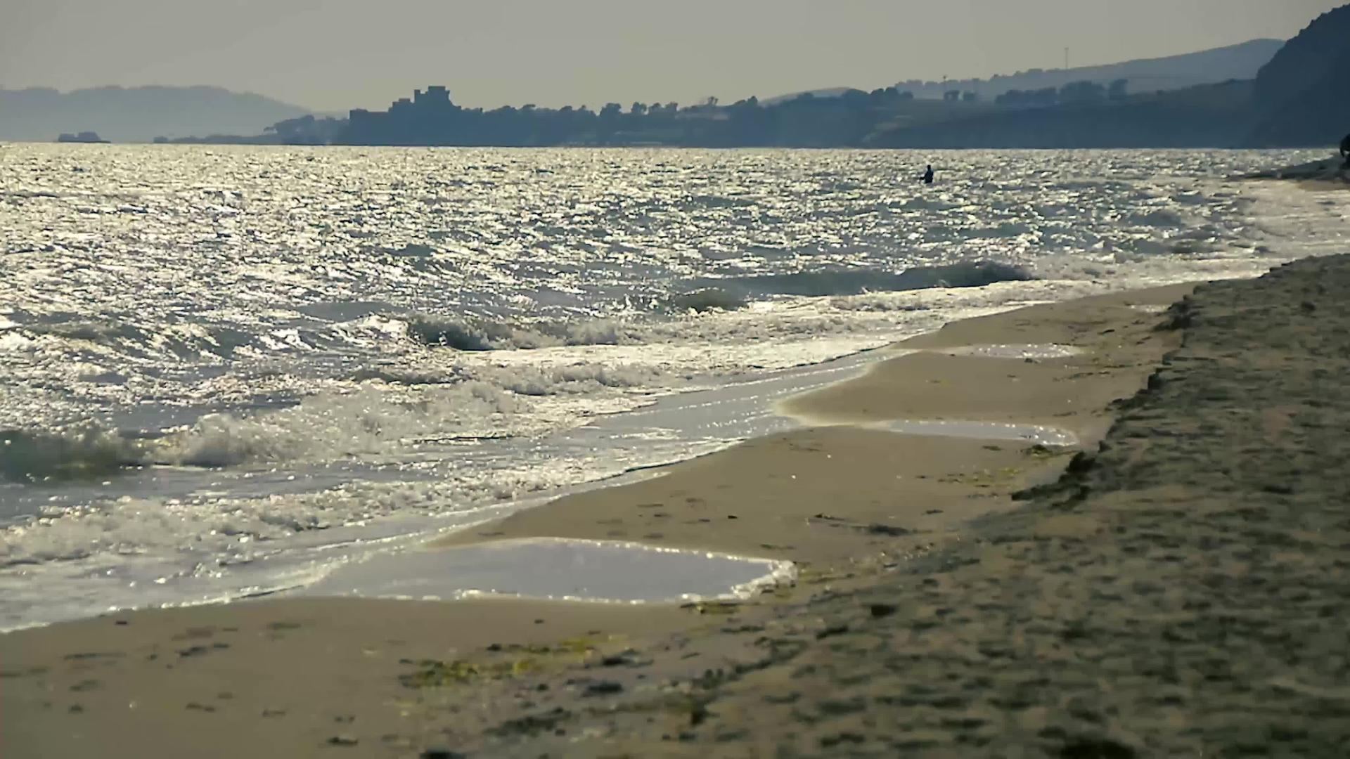 西西里海滩视频的预览图