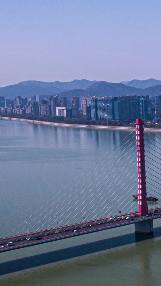航拍钱江三桥延时摄影视频的预览图