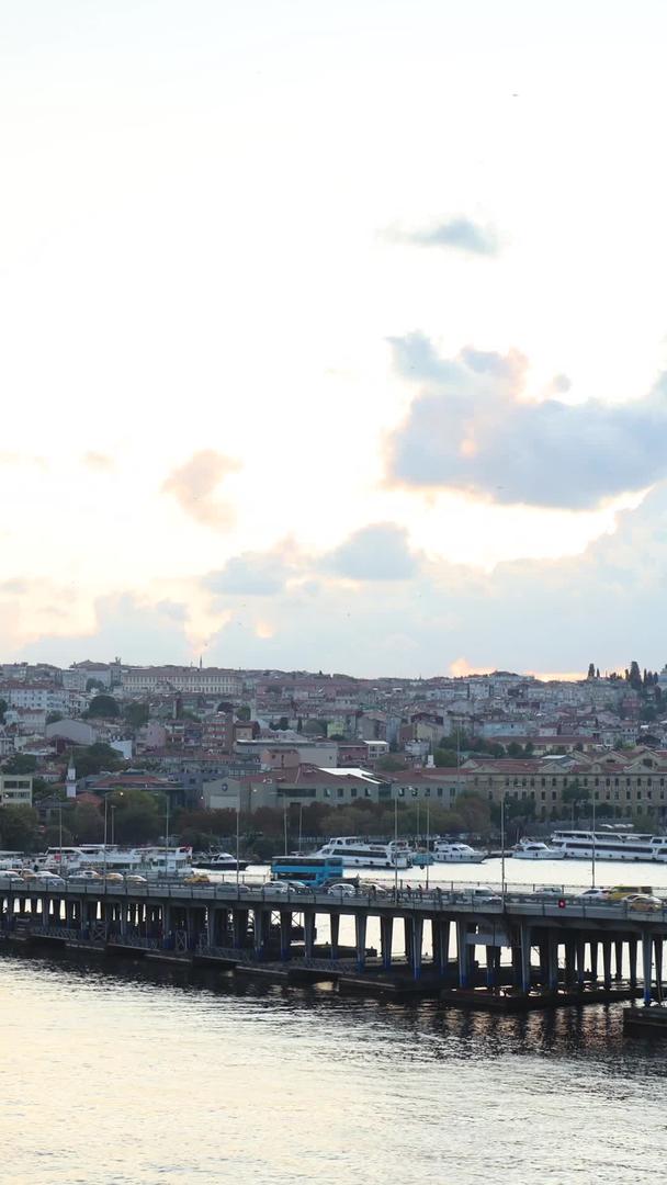 土耳其首都伊斯坦布尔城市风景日落延迟视频视频的预览图