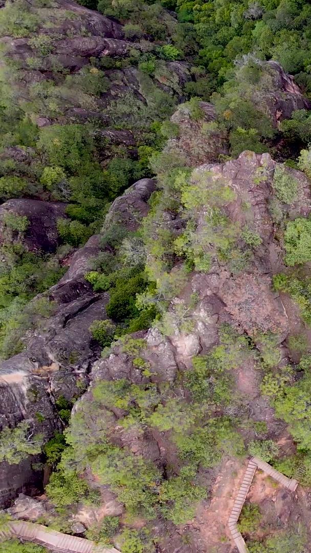 世界自然遗产高山丹霞地貌云南老君山自然景观视频的预览图