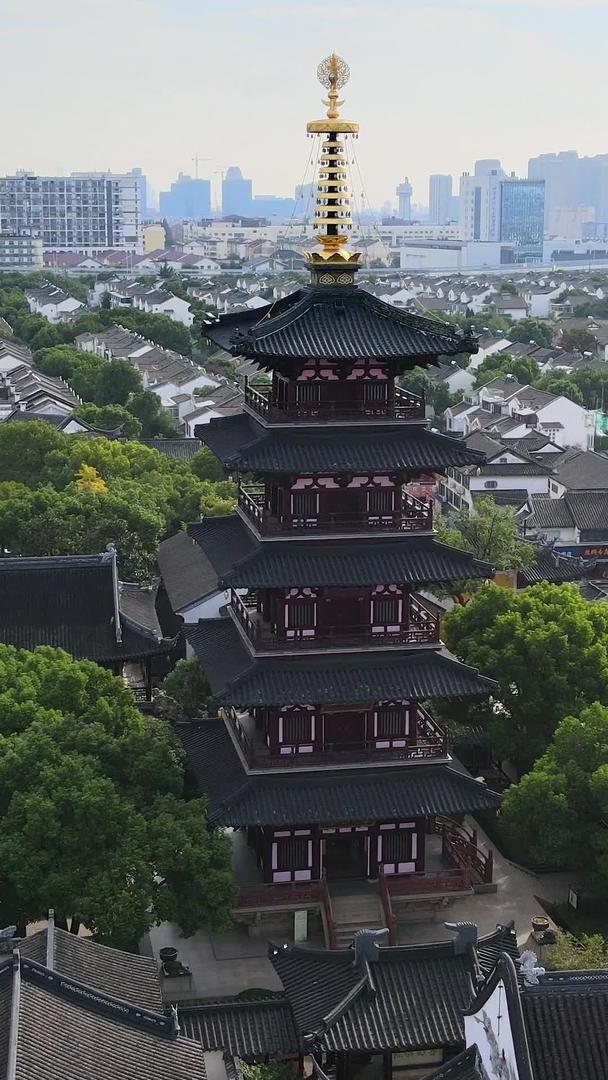 拍摄江苏苏州寒山寺环绕航拍视频视频的预览图